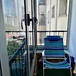 Quarto e banheiro privativos, em Apto com o Host a 5 min apé do Aero Congonhas